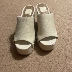 Dolce Vita cream heel